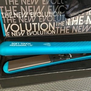 Evalectric Flat iron/ Straightener -Soft Touch